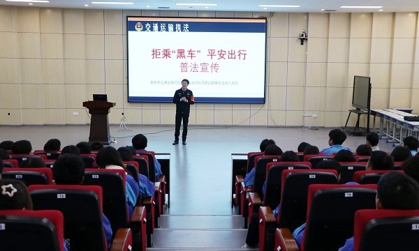 知危险会避险，安全宣传进校园