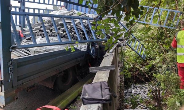 轻型货车载货需要注意的几个问题