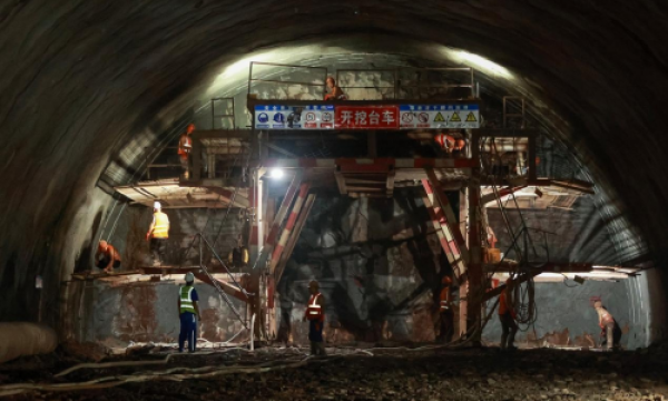 踏浪而歌——重黔铁路项目掠影