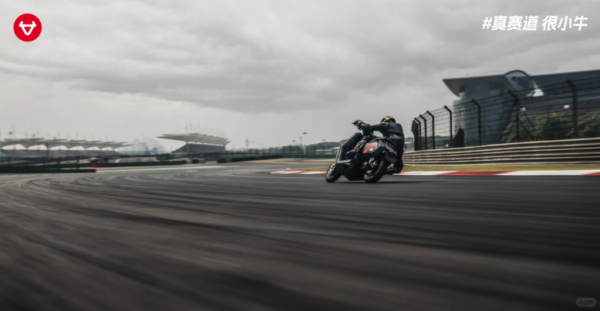 f07e9f4a-4553-4c9b-93e0-469e329ad8c9